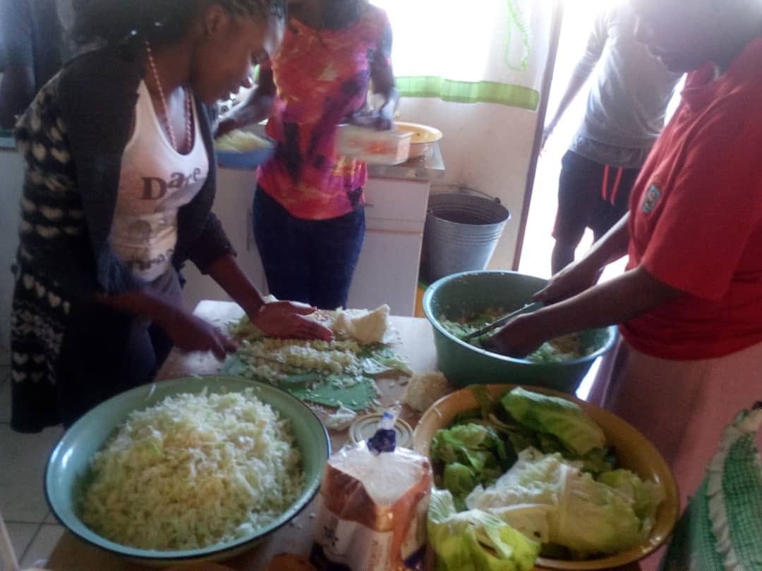 Preparing lunch for the choir on the competition day